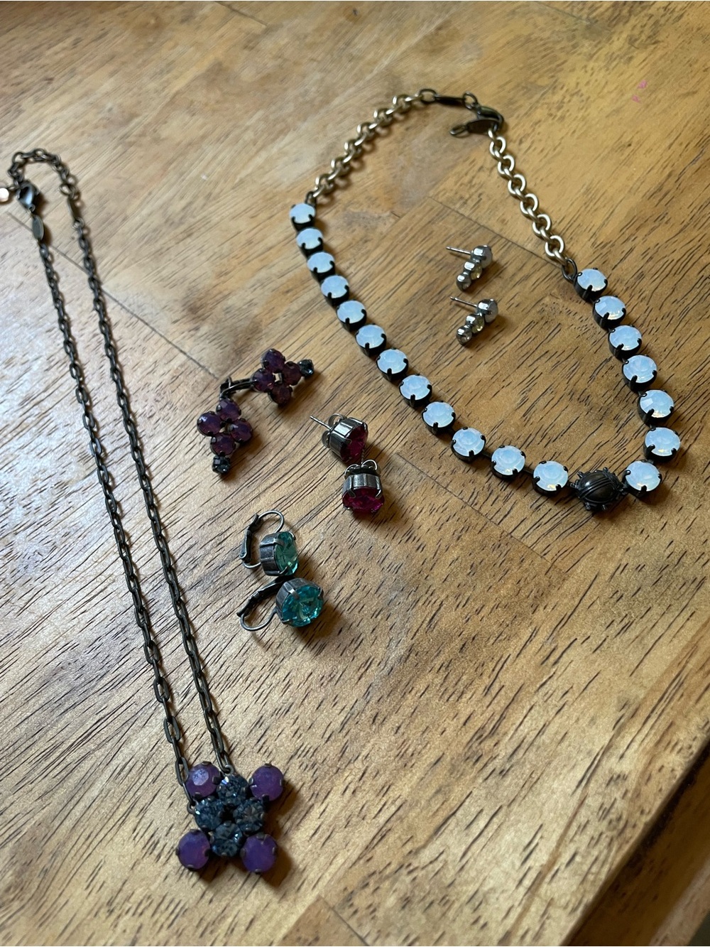 Sabika jewelry lot.